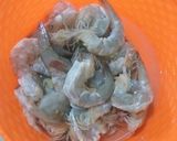 Foto langkah ke 1 dari resep 57. Udang Goreng Tepung Sagu.