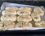 Foto del paso 2 de la receta: Panecillos de queso y ajo