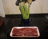 Foto del paso 2 de la receta: Ternera con espárragos al grill doble