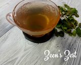 A picture of step 3 of Fresh Tulsi Leaves Tea.