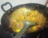 A picture of step 3 of Aloo Shimla mirch pyaz ki sabzi.