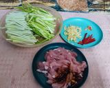 韭黃炒肉絲的食譜步驟2照片