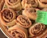 A picture of step 10 of Walnut and Cinnamon rolls.