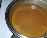 A picture of step 5 of Butter pecan ice cream with caramel.