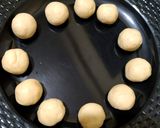 A picture of step 6 of Walnuts Chandrakala Gujiya.