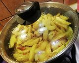 Krumplis - szalonnás - tojásos vacsora/reggeli recept fázis 3 fotója