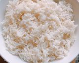 Hình bước làm 1 của món Cơm chiên Ngũ Sắc Hải Sản
