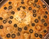 Foto del paso 7 de la receta: Pizza dos quesos y huevo