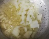 A picture of step 3 of Chicken veggie sphagetti.
