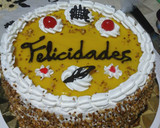 Foto del paso 4 de la receta: Tarta con yema pastelera y nata