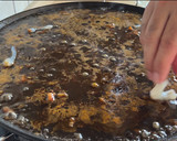 Foto del paso 6 de la receta: Arroz negro con sepia y navajas