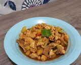 Foto langkah ke 7 dari resep Ayam Sambal goreng (bumbu instant).
