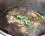 รูปขั้นตอนการทำที่ 8 ของ น่องไก่ต้มตุ๋น