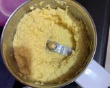 A picture of step 4 of Rajasthani Moong dal pakode.