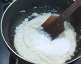 A picture of step 5 of Aamnarikel sondesh.