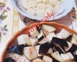 A picture of step 1 of Eggplant Fatteh (Vegetarian).