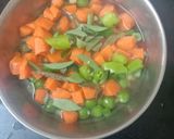 वेज उपमा (Veg Upma recipe in Hindi) रेसिपी चरण 2 फोटो
