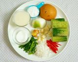 Hình bước làm 1 của món Kim Chi Dưa Chuột Ngâm Nước (오이물김치)