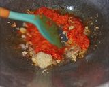 Foto langkah ke 2 dari resep Sambal Goreng Kentang Ayam.