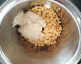 A picture of step 18 of Traditinal south Indian breakfast platter.