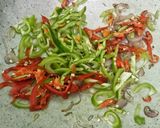 Foto langkah ke 5 dari resep *2) Cumi asin pelangi selalu di hati.