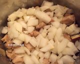 A picture of step 2 of Braised Tofu with Sweet Bean Sauce.