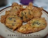 Foto langkah ke 6 dari resep Perkedel Kentang.