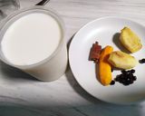 Foto langkah ke 1 dari resep Golden Milk / Turmeric Latte.