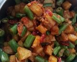 Foto langkah ke 4 dari resep Sambal kentang buncis.