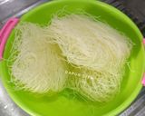 Foto langkah ke 2 dari resep Pastel Isi Bihun.