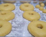 Foto langkah ke 7 dari resep Donat Kentang Lembut Menul2 Anti Gagal Tanpa Ulen.