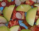 Foto del paso 4 de la receta Ensalada de tomate con aliño de gambas al ajillo