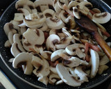 Foto del paso 3 de la receta: Pasta con panceta ahumada y champiñones