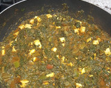 A picture of step 2 of Palak paneer.