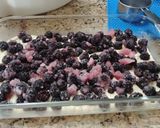 A picture of step 6 of Blackberry Cobbler.