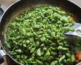 A picture of step 6 of French beens with peanuts crushed bhaji.