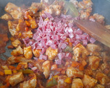 Foto del paso 4 de la receta: Carne de cerdo al chilindrón