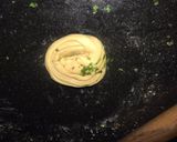 A picture of step 6 of Green chilli and garlic laccha paratha.