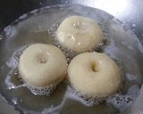 Foto langkah ke 7 dari resep Donat Kentang.