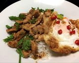 รูปขั้นตอนการทำที่ 6 ของ หมูนุ่มผัดกระเทียม2พริก(สายโขลก)