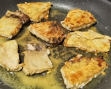 Foto del paso 2 de la receta: Atún con tomate y pimientos