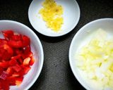 Hình bước làm 2 của món Mì bò sốt cay