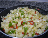 Foto del paso 1 de la receta: Tortilla de patatas con piperrada