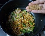A picture of step 3 of Tamarind poha.