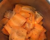 A picture of step 2 of Simple carrot sauté.