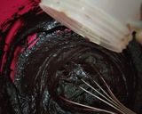 Foto langkah ke 4 dari resep Bolu Kukus Mekar Coklat (No telur No mixer).