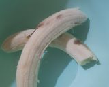 Foto del paso 4 de la receta: Budines integrales, uno de Banana 🍌 otro de manzana 🍎 pera 🍐 (misma mezcla, 2 sabores diferentes)