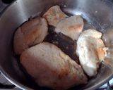 Foto del paso 5 de la receta: Pollo con crema de verdeo y papas españolas de Bigote Cocina
