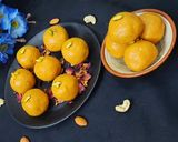 बेसन लड्डू (besan ladoo recipe in Hindi) रेसिपी चरण 6 फोटो