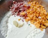 Foto del paso 1 de la receta: Scones de cheddar y panceta!